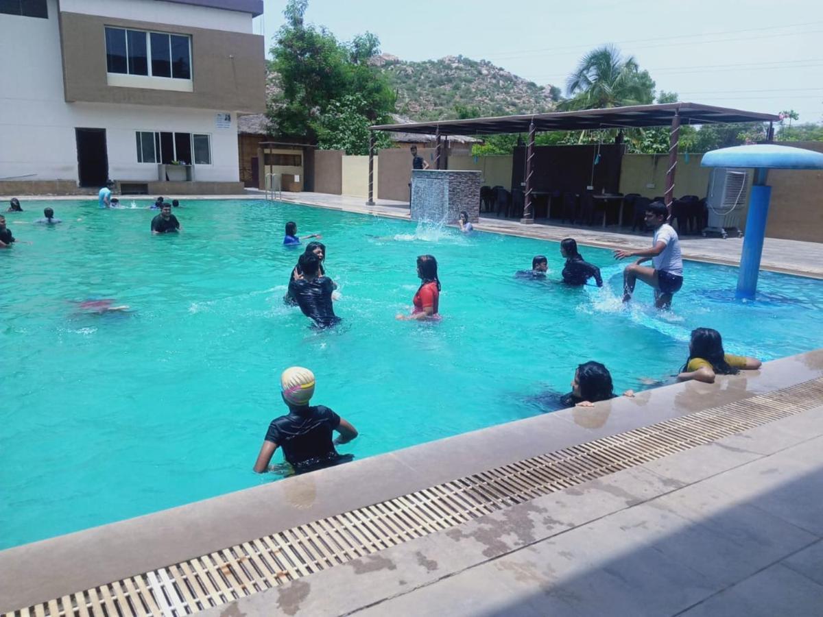 3Season Resort Hampi Kültér fotó